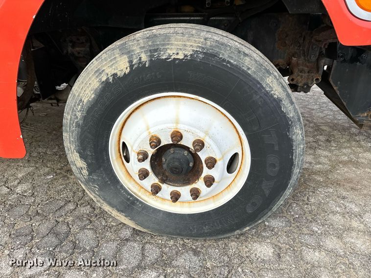 image for item DQ6213 2006 Sterling LT7500 dump truck