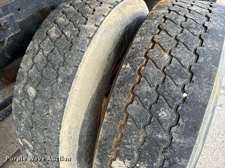 image for item DQ6213 2006 Sterling LT7500 dump truck