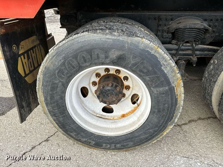 image for item DQ6213 2006 Sterling LT7500 dump truck