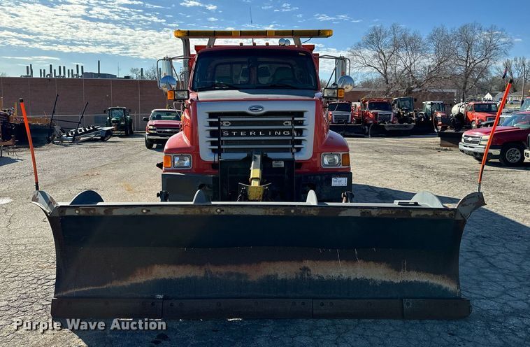 image for item DQ6214 2005 Sterling LT7500 dump truck