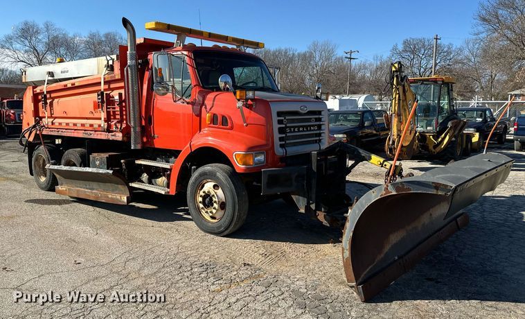 image for item DQ6214 2005 Sterling LT7500 dump truck