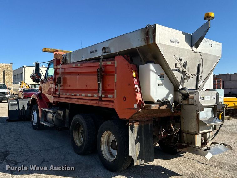 image for item DQ6214 2005 Sterling LT7500 dump truck