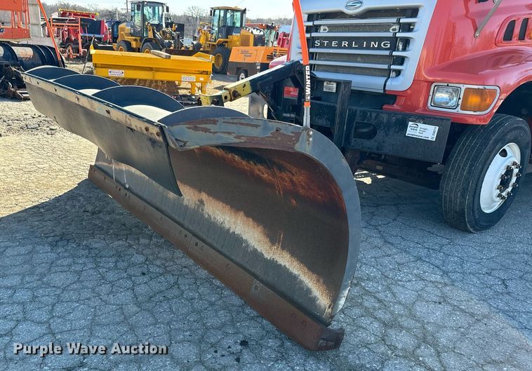 image for item DQ6214 2005 Sterling LT7500 dump truck