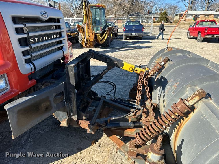 image for item DQ6214 2005 Sterling LT7500 dump truck