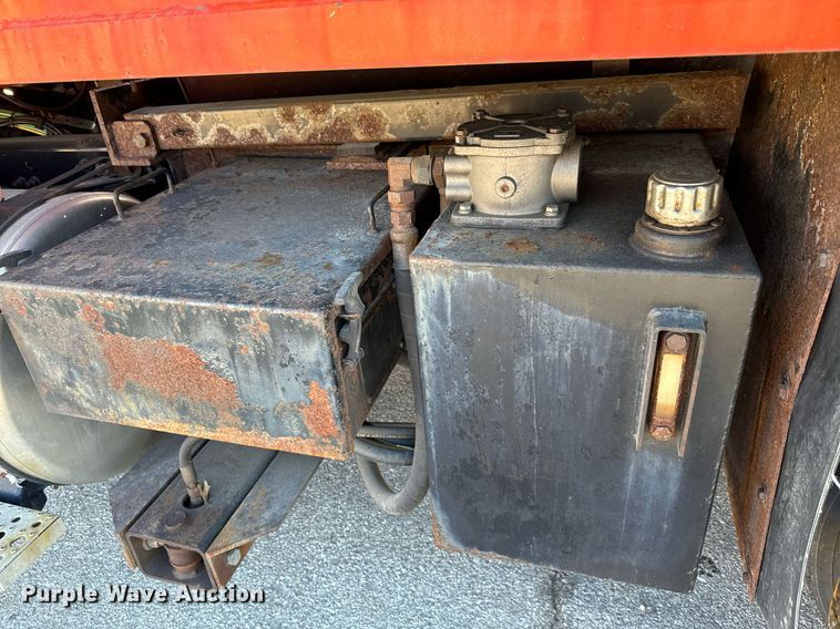 image for item DQ6214 2005 Sterling LT7500 dump truck