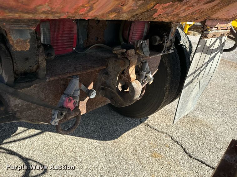 image for item DQ6214 2005 Sterling LT7500 dump truck