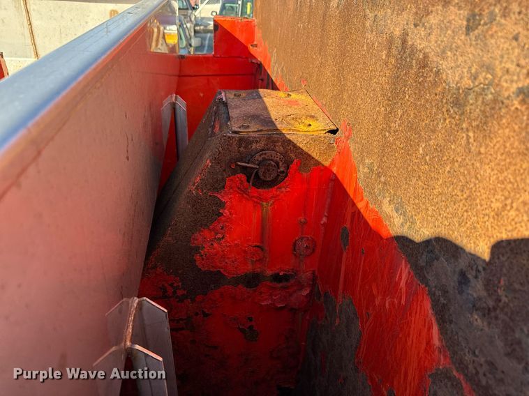 image for item DQ6214 2005 Sterling LT7500 dump truck