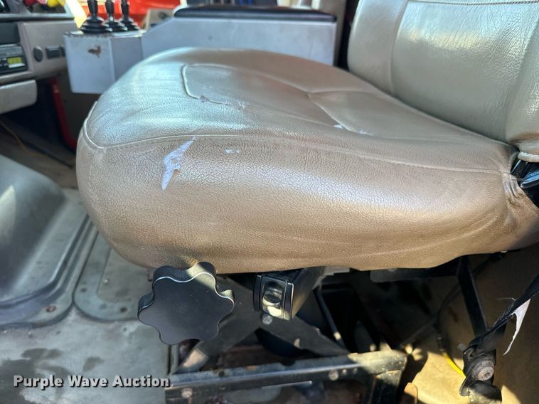 image for item DQ6214 2005 Sterling LT7500 dump truck