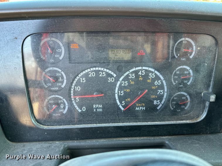 image for item DQ6214 2005 Sterling LT7500 dump truck