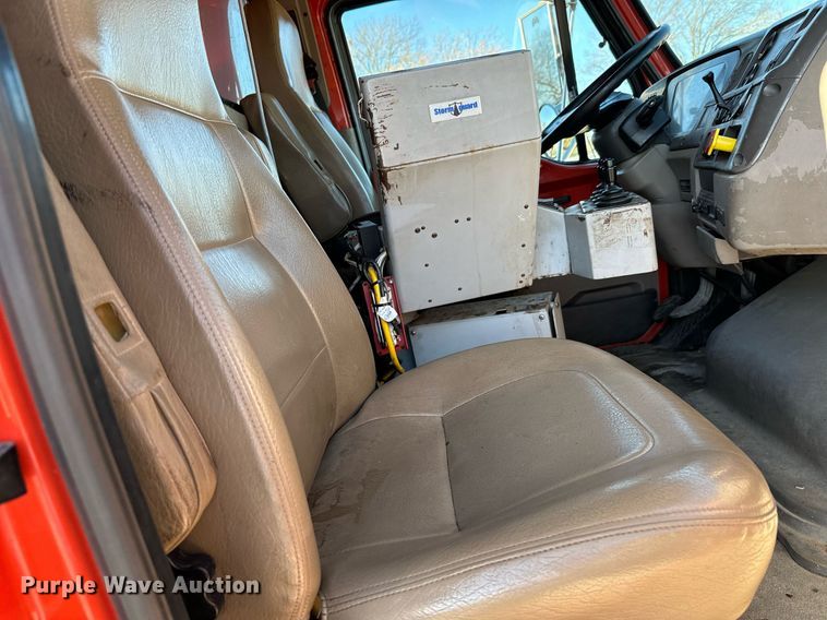 image for item DQ6214 2005 Sterling LT7500 dump truck