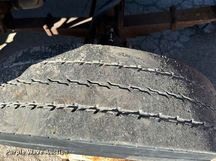 image for item DQ6214 2005 Sterling LT7500 dump truck