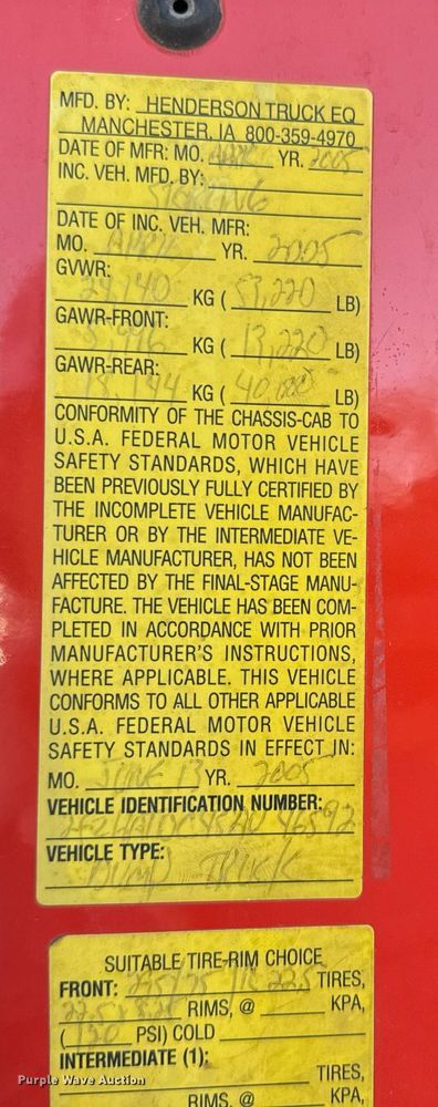 image for item DQ6214 2005 Sterling LT7500 dump truck