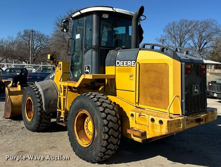image for item DQ6220 2005 John Deere 444J wheel loader