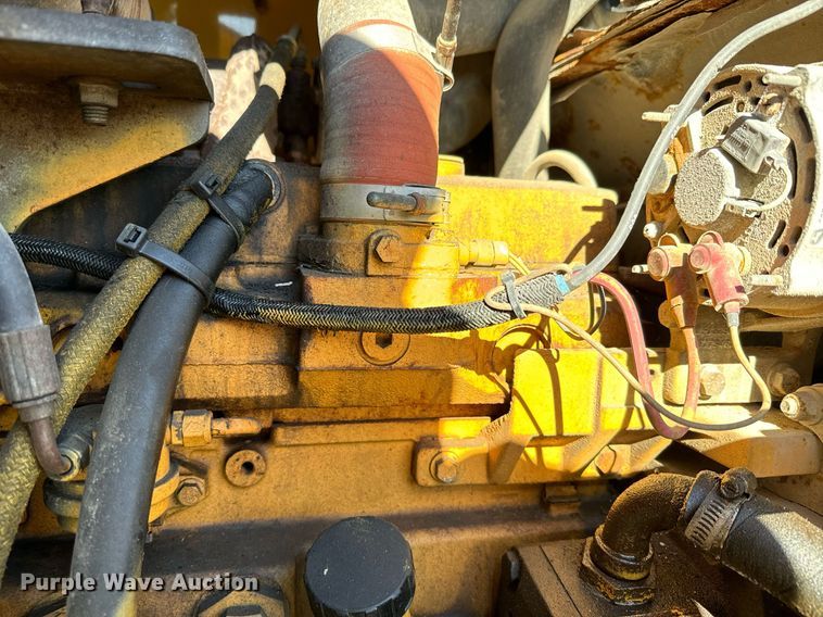 image for item DQ6220 2005 John Deere 444J wheel loader