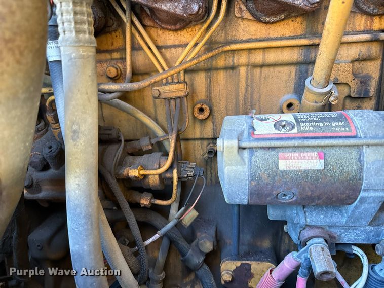 image for item DQ6220 2005 John Deere 444J wheel loader