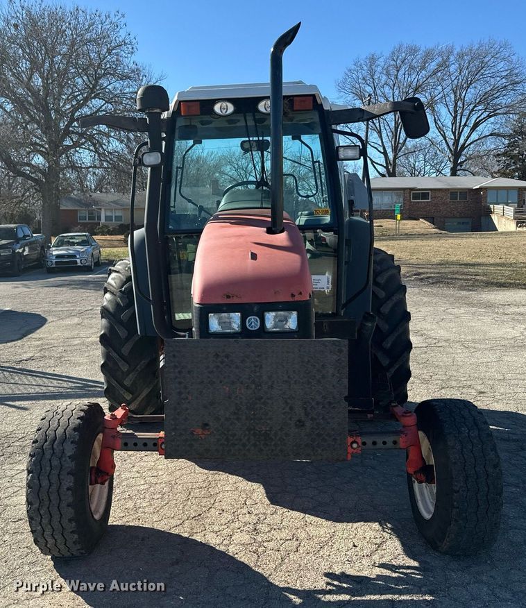 image for item DQ6221 2000 New Holland TS100 tractor