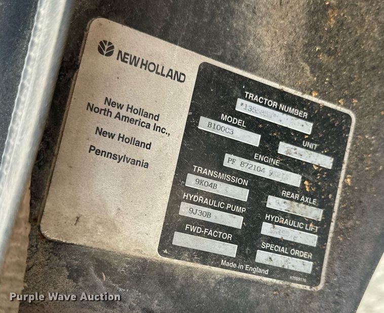 image for item DQ6221 2000 New Holland TS100 tractor