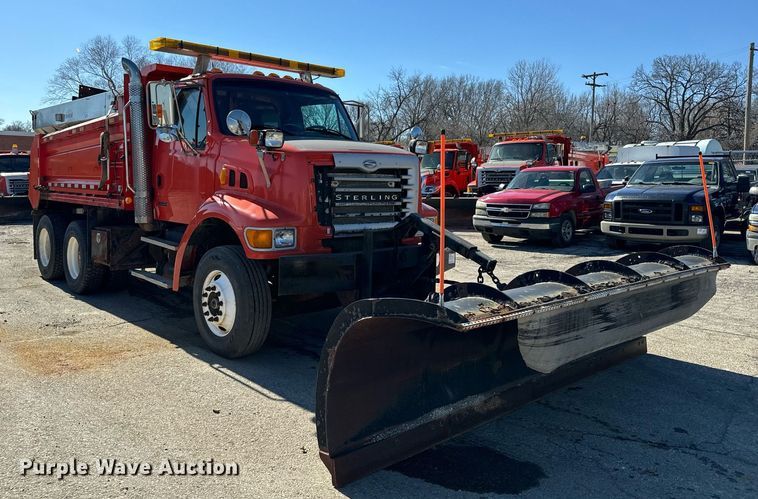 image for item DQ6222 2006 Sterling LT7500 dump truck