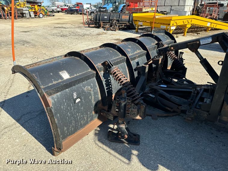 image for item DQ6222 2006 Sterling LT7500 dump truck