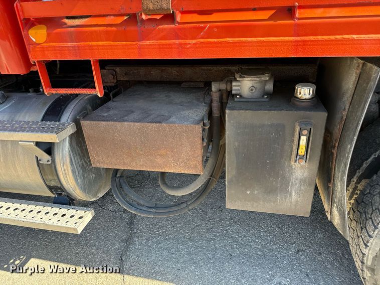 image for item DQ6222 2006 Sterling LT7500 dump truck