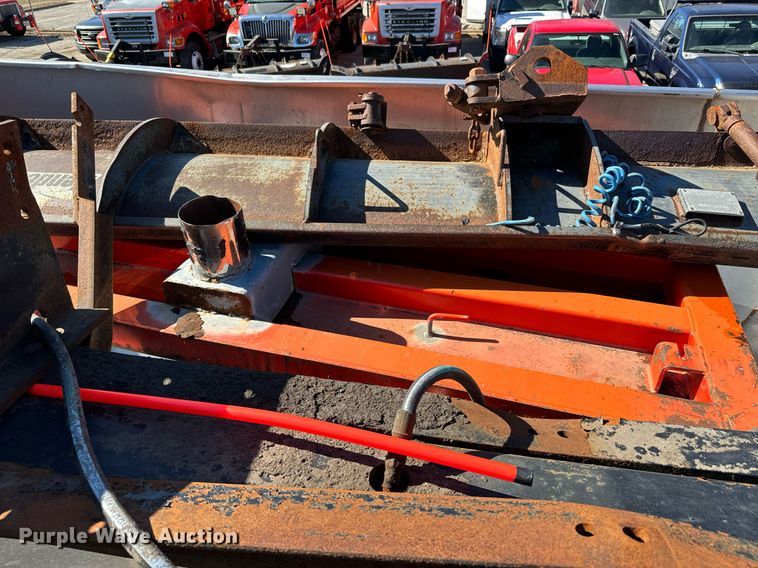 image for item DQ6222 2006 Sterling LT7500 dump truck