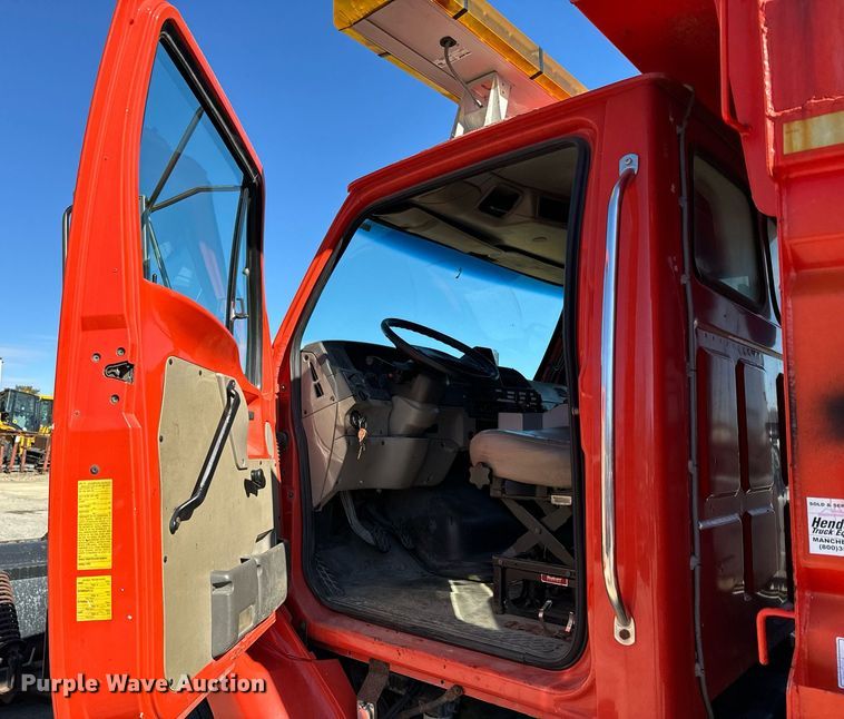 image for item DQ6222 2006 Sterling LT7500 dump truck