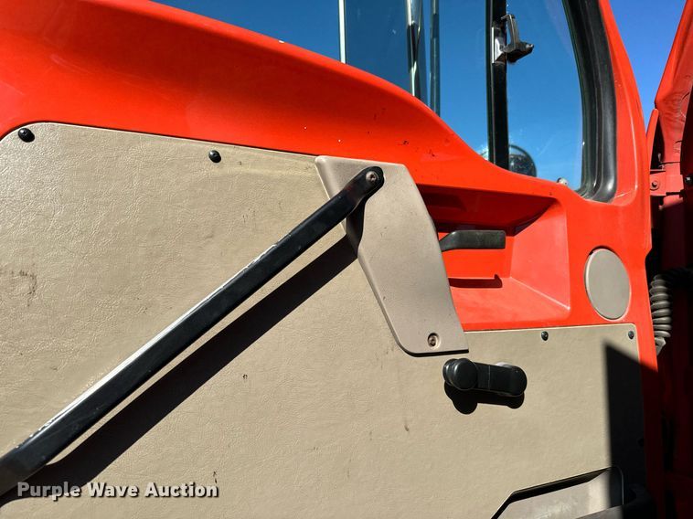 image for item DQ6222 2006 Sterling LT7500 dump truck