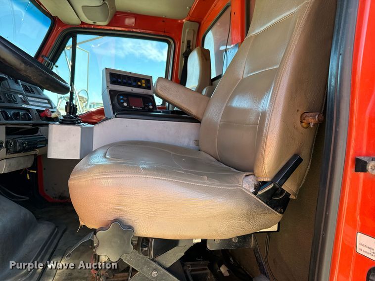 image for item DQ6222 2006 Sterling LT7500 dump truck