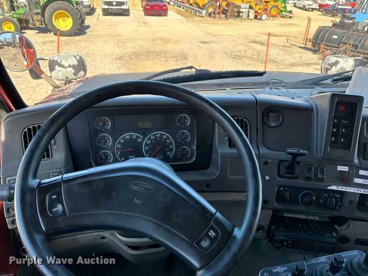 image for item DQ6222 2006 Sterling LT7500 dump truck