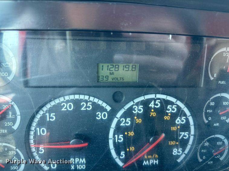 image for item DQ6222 2006 Sterling LT7500 dump truck