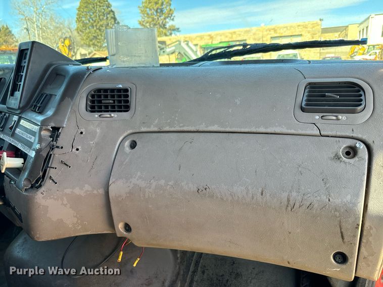 image for item DQ6222 2006 Sterling LT7500 dump truck