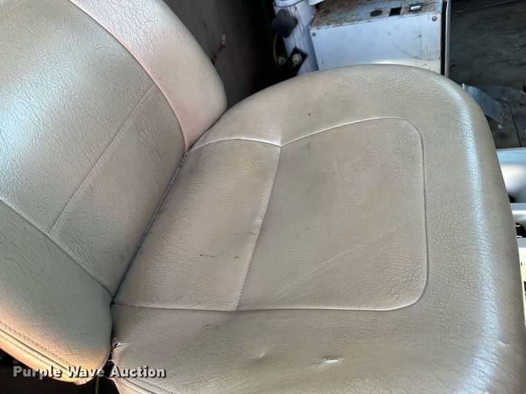 image for item DQ6222 2006 Sterling LT7500 dump truck