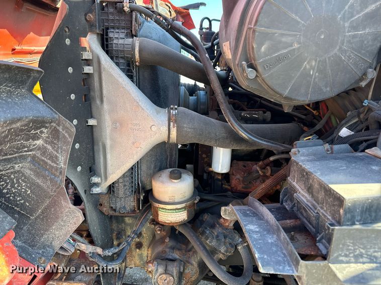 image for item DQ6222 2006 Sterling LT7500 dump truck