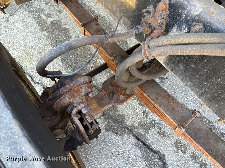 image for item DQ6222 2006 Sterling LT7500 dump truck