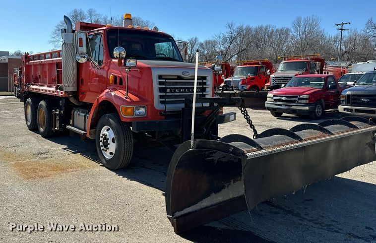 image for item DQ6223 2003 Sterling LT7500 dump truck