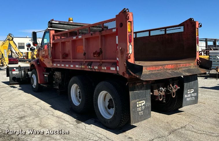 image for item DQ6223 2003 Sterling LT7500 dump truck