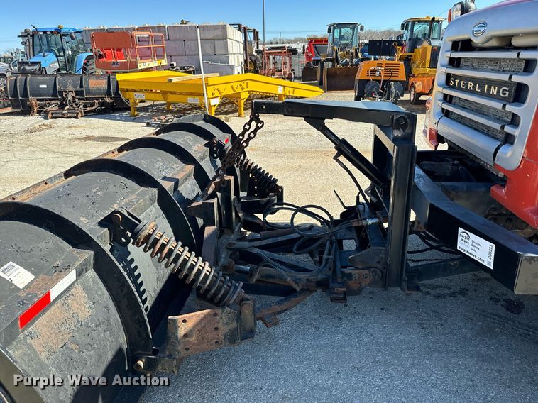 image for item DQ6223 2003 Sterling LT7500 dump truck