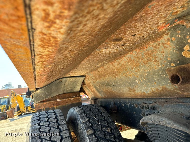 image for item DQ6223 2003 Sterling LT7500 dump truck