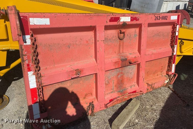 image for item DQ6223 2003 Sterling LT7500 dump truck