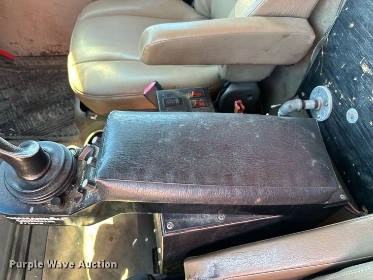 image for item DQ6223 2003 Sterling LT7500 dump truck