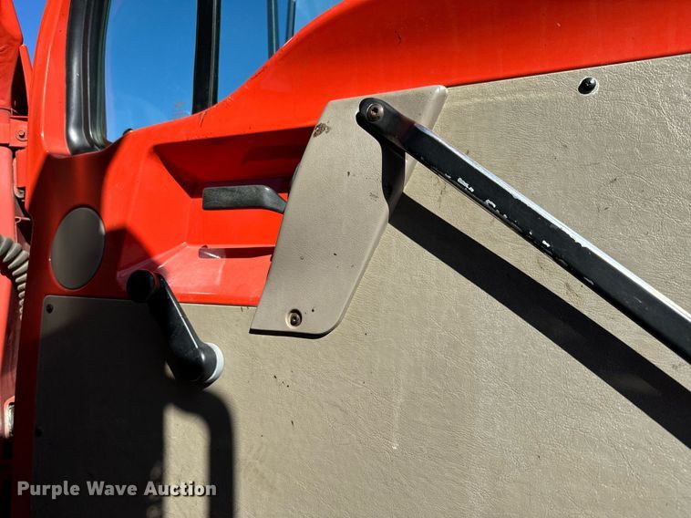 image for item DQ6223 2003 Sterling LT7500 dump truck