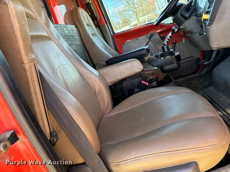 image for item DQ6223 2003 Sterling LT7500 dump truck