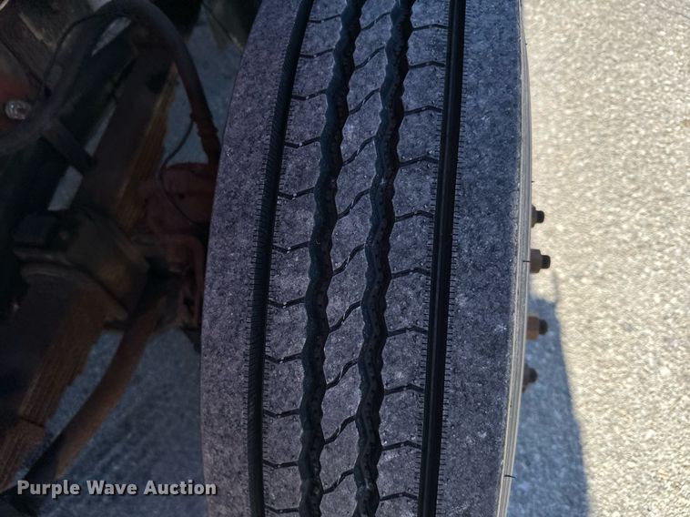 image for item DQ6223 2003 Sterling LT7500 dump truck