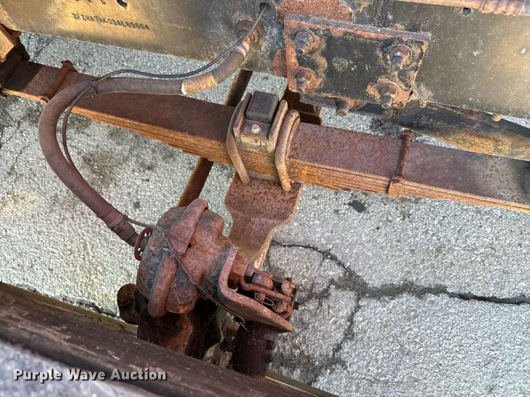 image for item DQ6223 2003 Sterling LT7500 dump truck