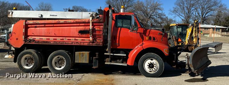 image for item DQ6224 2005 Sterling LT7500 dump truck