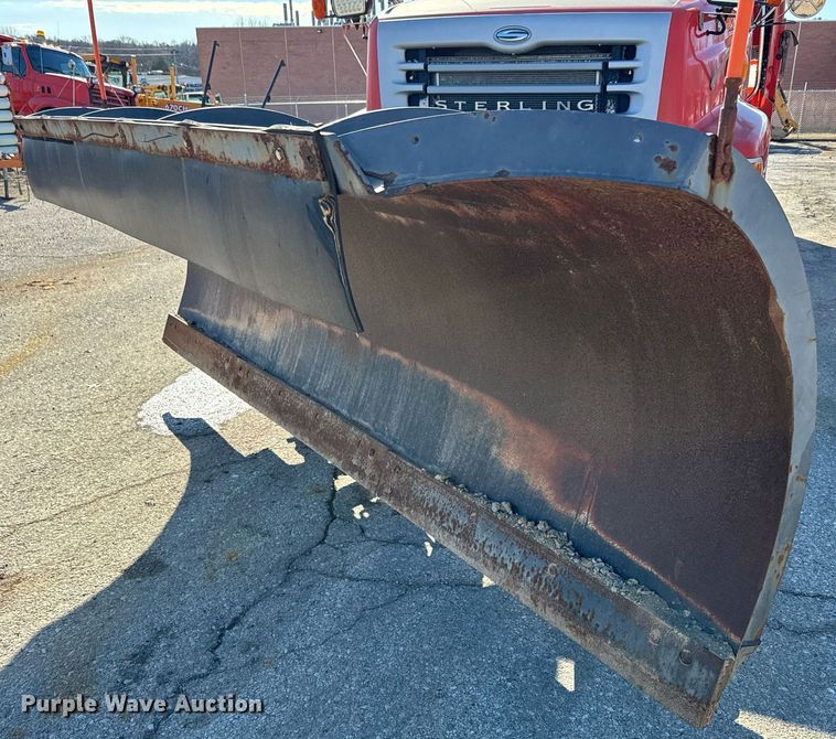 image for item DQ6224 2005 Sterling LT7500 dump truck