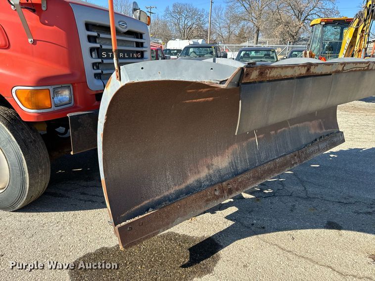 image for item DQ6224 2005 Sterling LT7500 dump truck