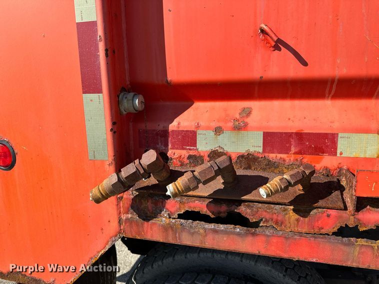 image for item DQ6224 2005 Sterling LT7500 dump truck