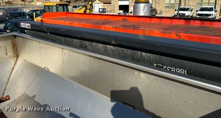 image for item DQ6224 2005 Sterling LT7500 dump truck