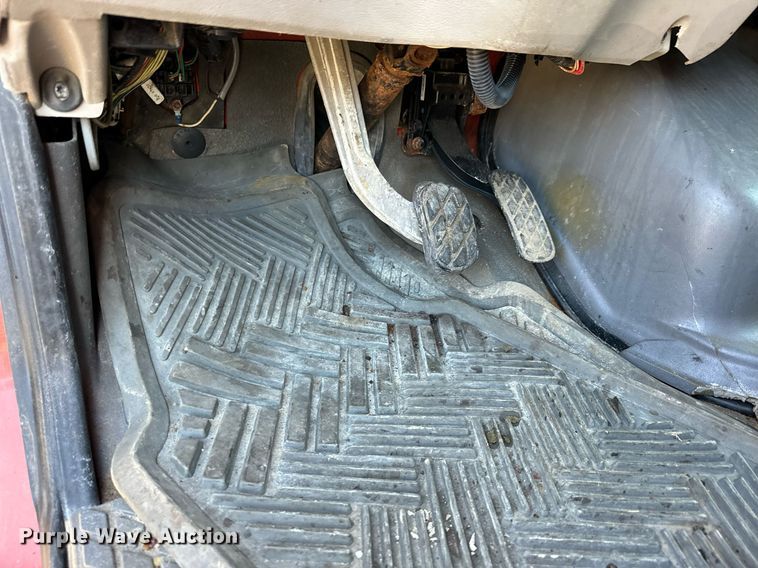 image for item DQ6224 2005 Sterling LT7500 dump truck